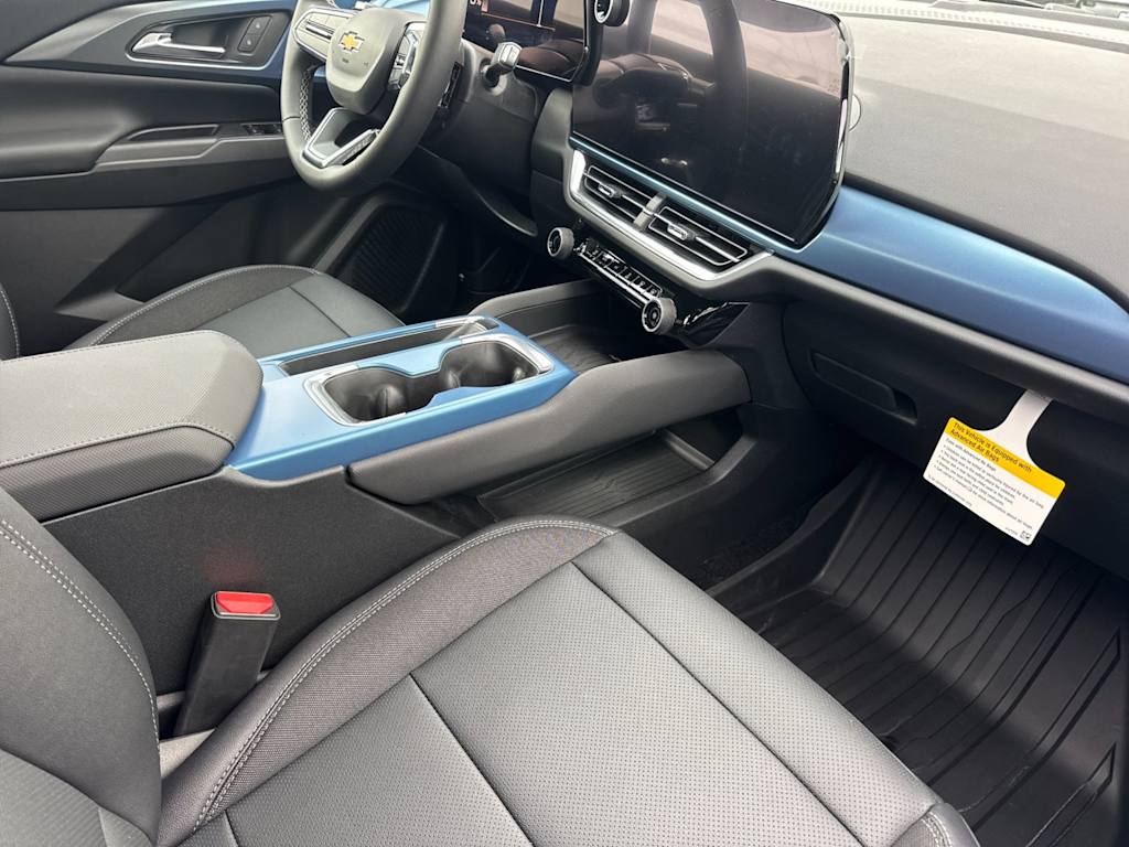 Thumbnail: 2026 Chevrolet Equinox - 12