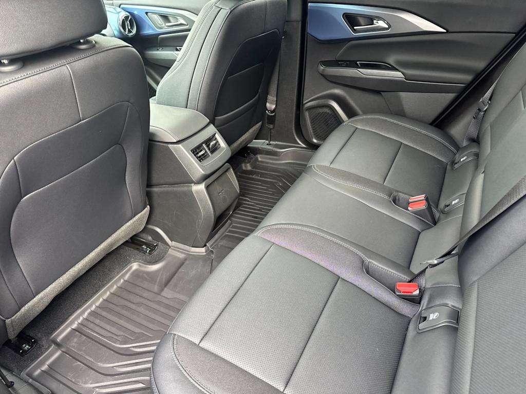 Thumbnail: 2026 Chevrolet Equinox - 10