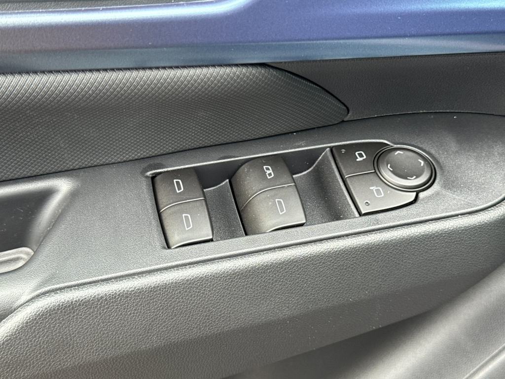 Thumbnail: 2026 Chevrolet Equinox - 21