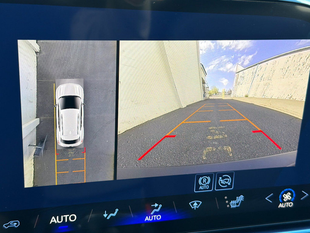 Thumbnail: 2026 Chevrolet Equinox - 24