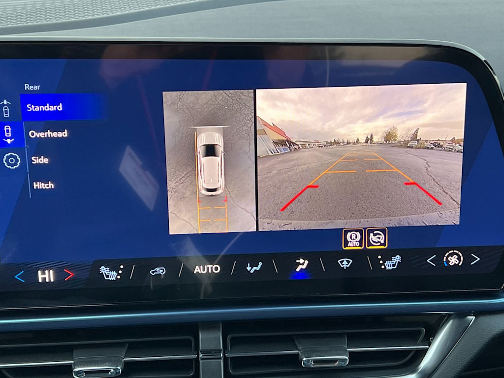 Thumbnail: 2026 Chevrolet Equinox - 21