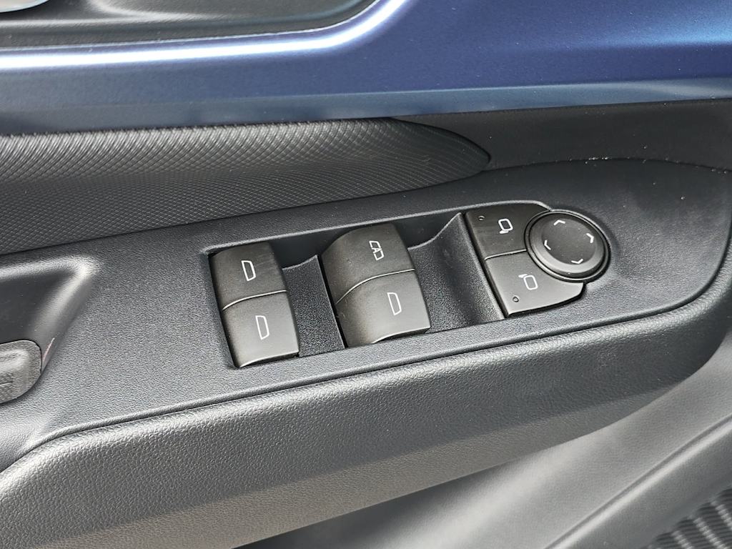 Thumbnail: 2026 Chevrolet Equinox - 21