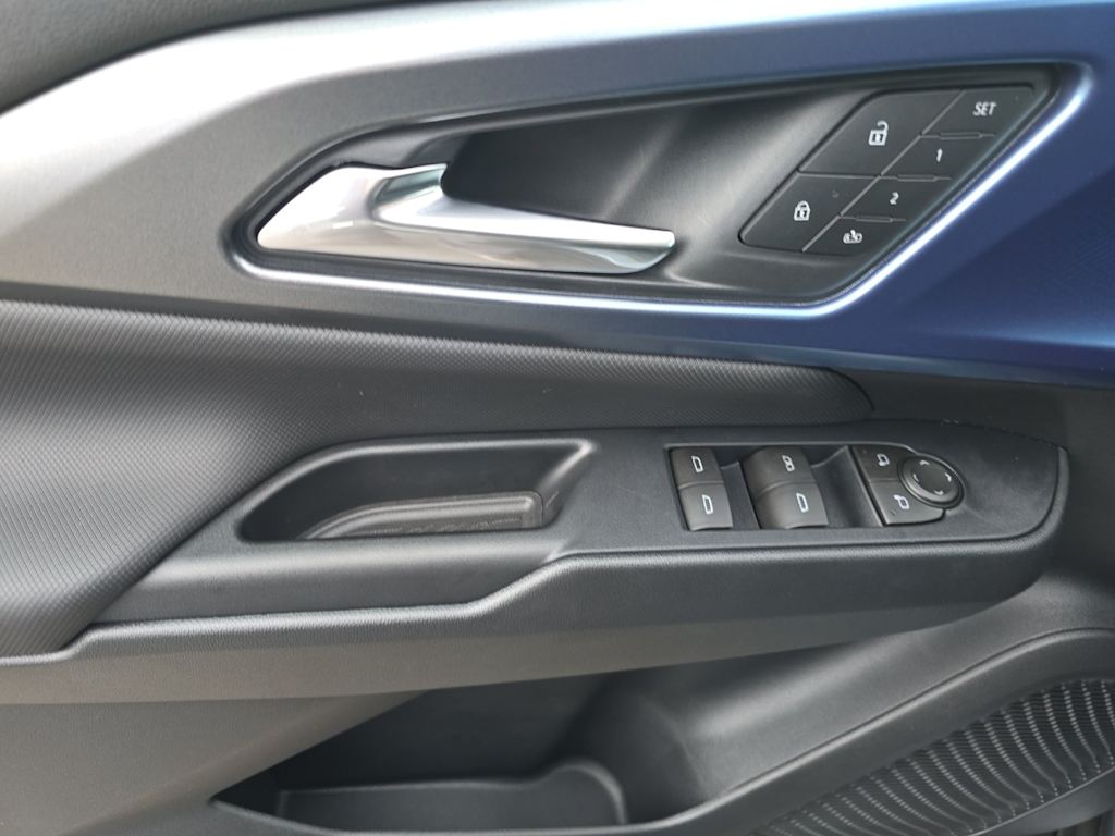 Thumbnail: 2026 Chevrolet Equinox - 20