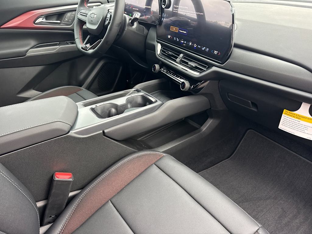 Thumbnail: 2025 Chevrolet Equinox - 12