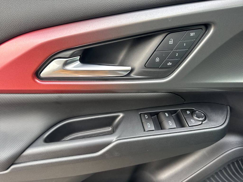 Thumbnail: 2026 Chevrolet Equinox - 19