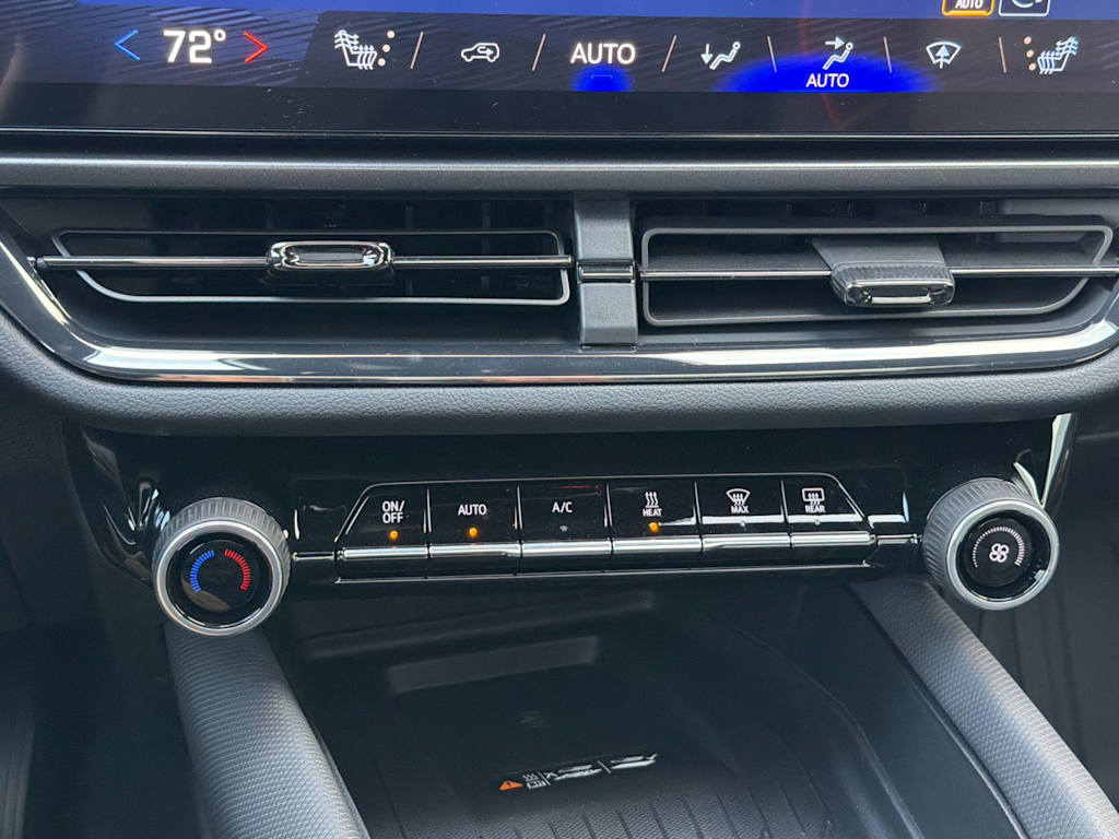 Thumbnail: 2026 Chevrolet Equinox - 26