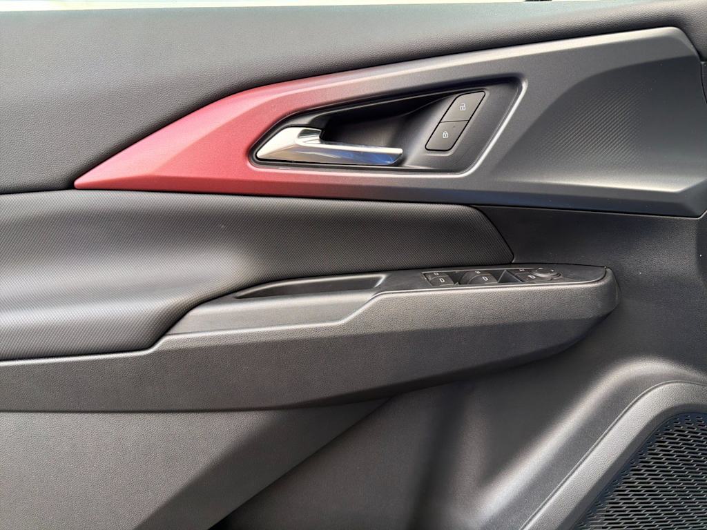 Thumbnail: 2026 Chevrolet Equinox - 21