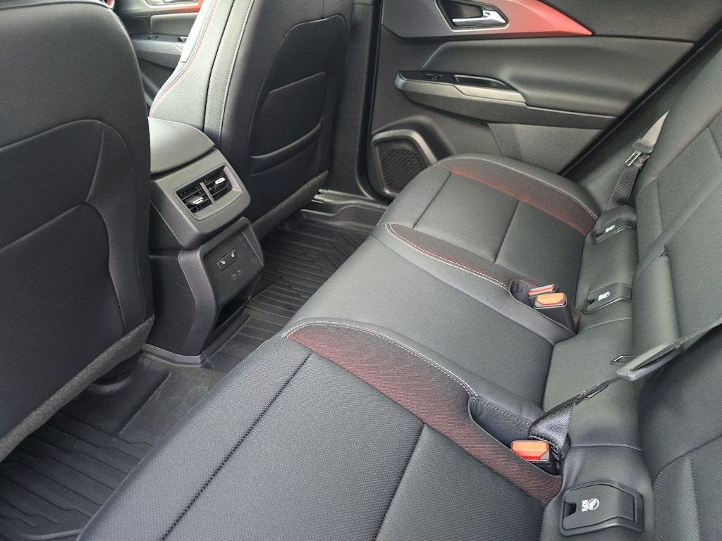 Thumbnail: 2026 Chevrolet Equinox - 10
