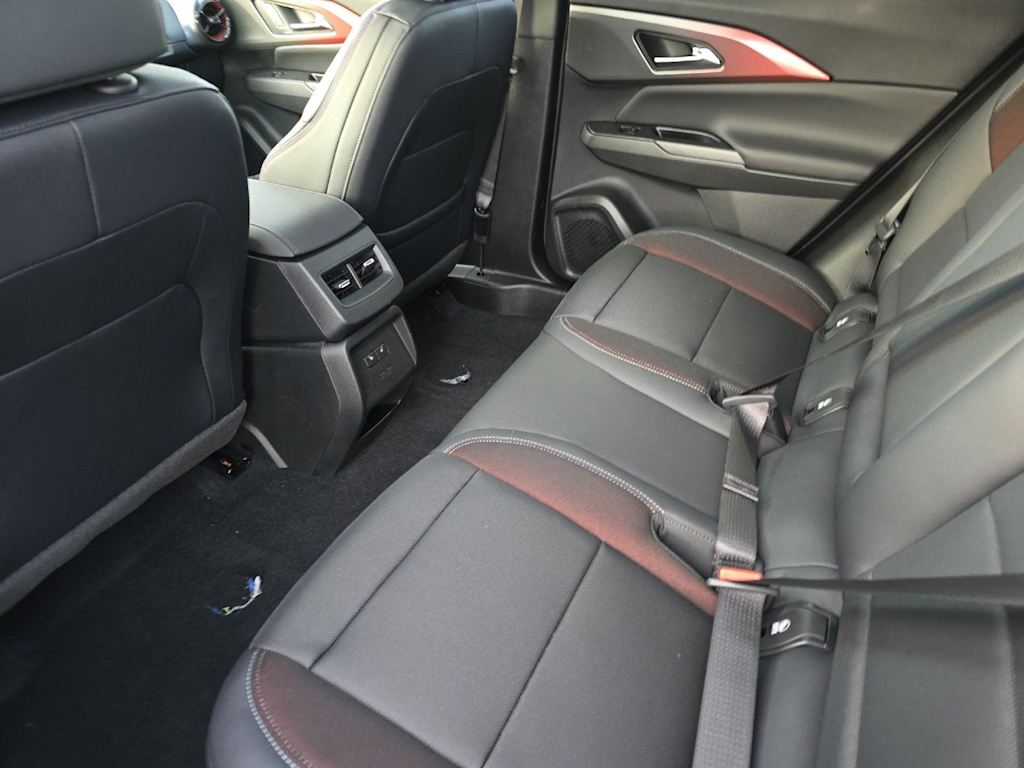 Thumbnail: 2026 Chevrolet Equinox - 10