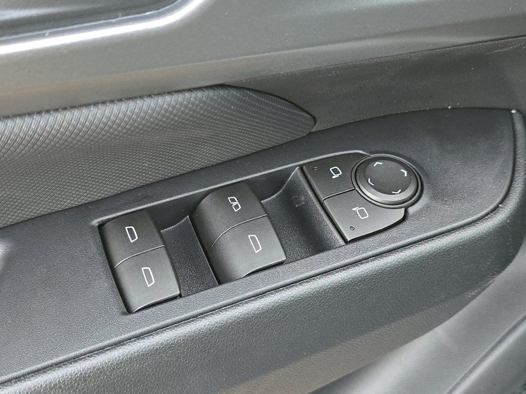Thumbnail: 2026 Chevrolet Equinox - 22