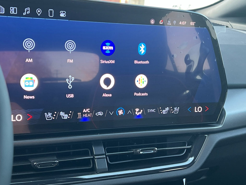 Thumbnail: 2025 Chevrolet Equinox - 11