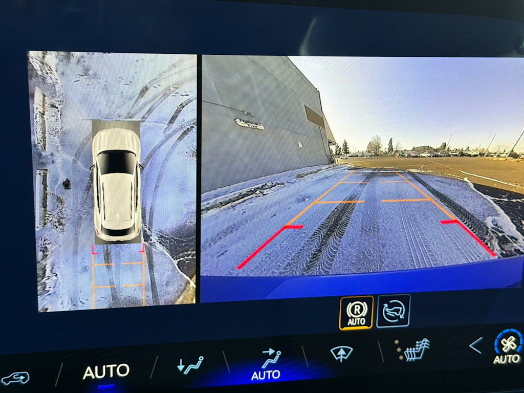 Thumbnail: 2026 Chevrolet Equinox - 24