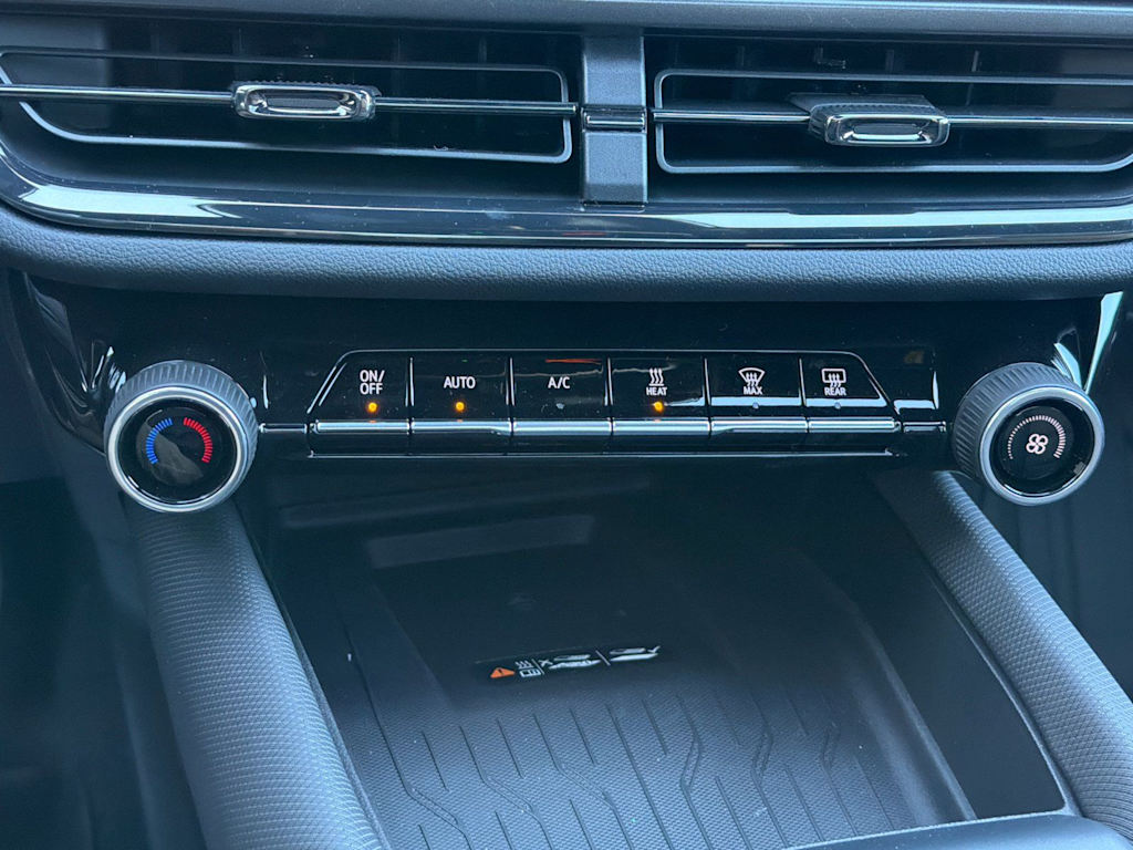 Thumbnail: 2026 Chevrolet Equinox - 25