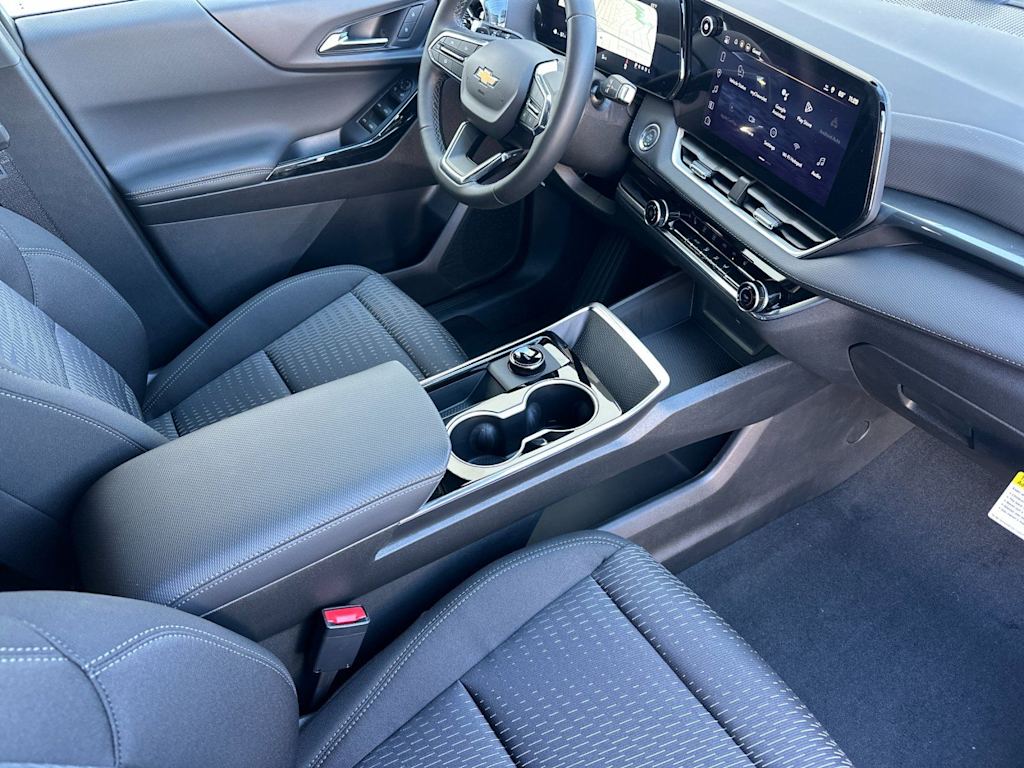 Thumbnail: 2026 Chevrolet Equinox - 9
