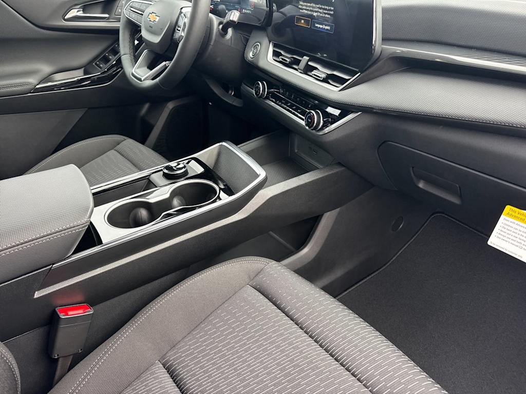 Thumbnail: 2026 Chevrolet Equinox - 12