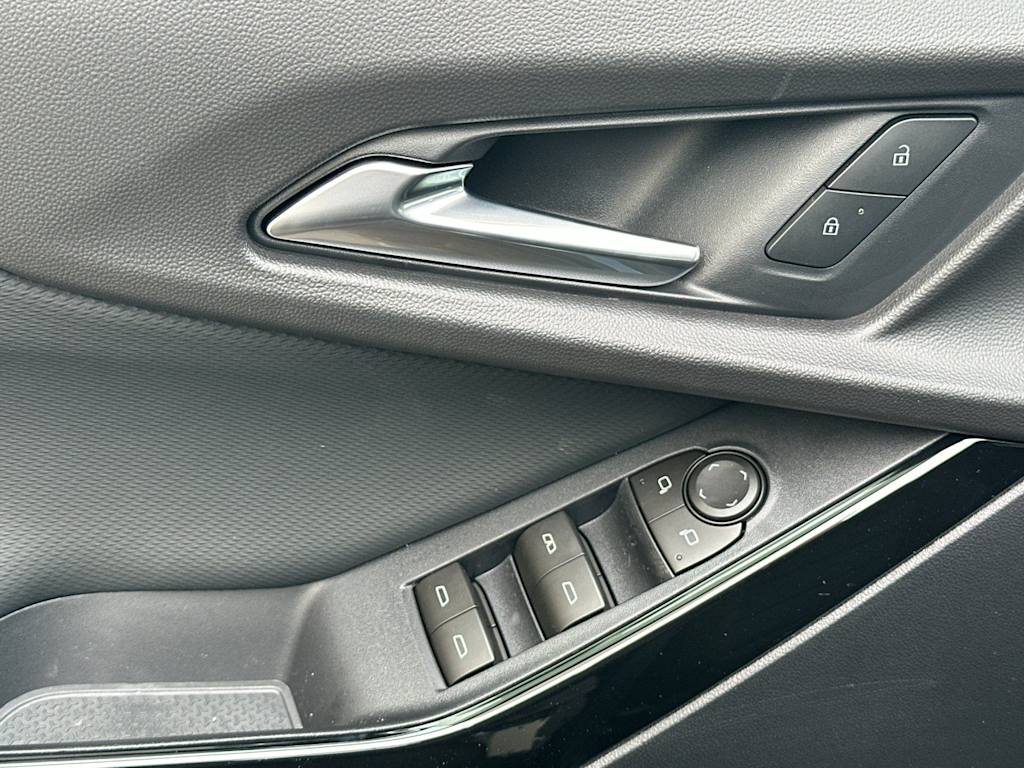 Thumbnail: 2026 Chevrolet Equinox - 20