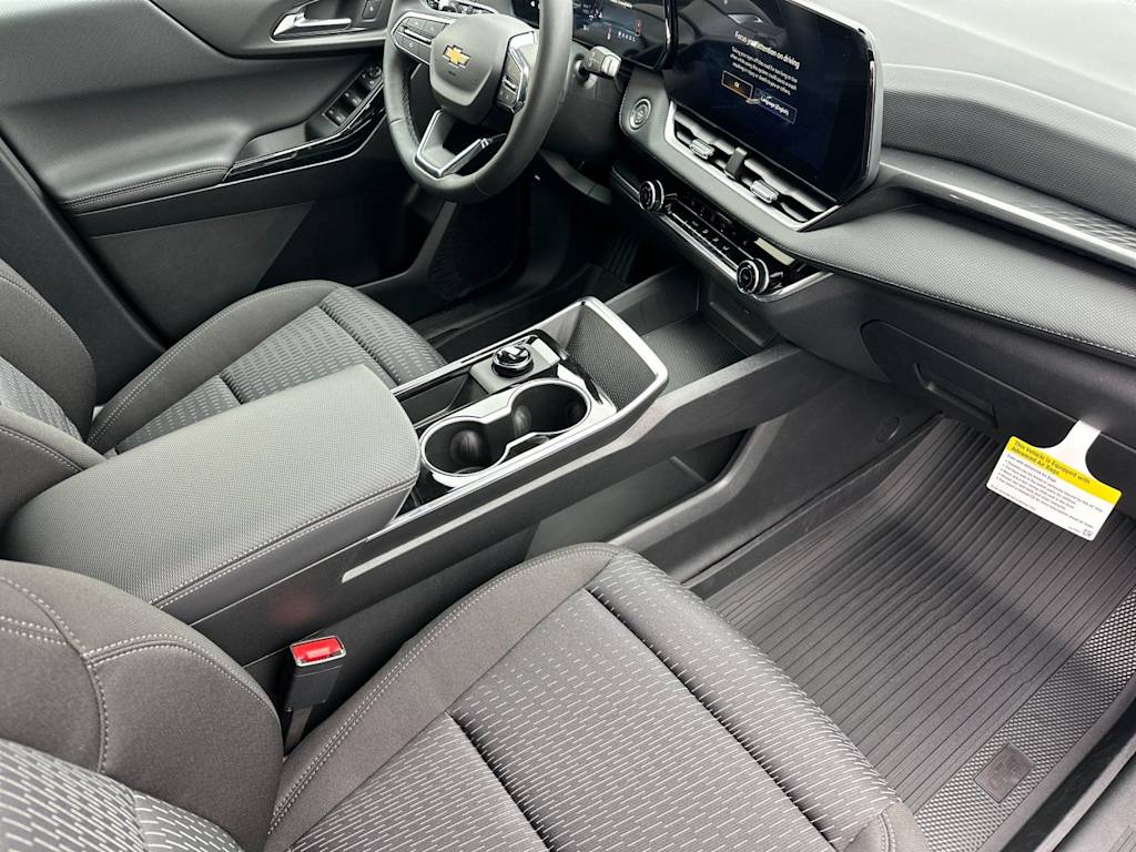 Thumbnail: 2026 Chevrolet Equinox - 12
