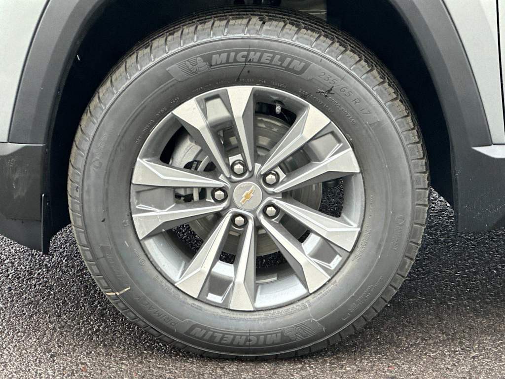 Thumbnail: 2026 Chevrolet Equinox - 8