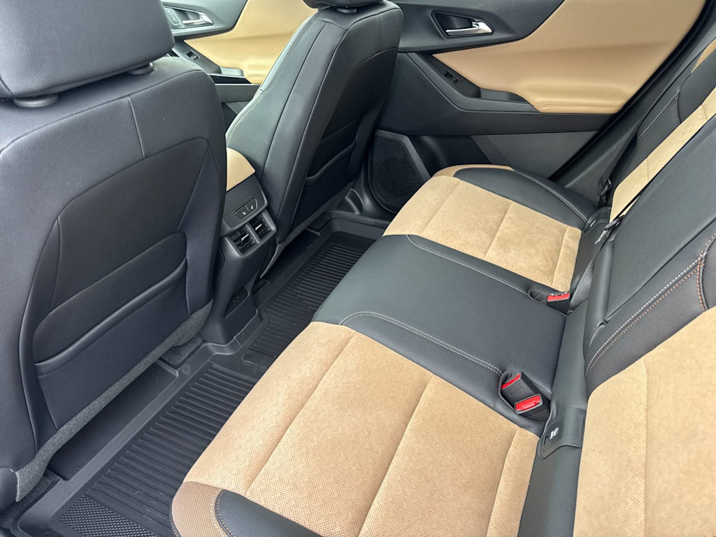 Thumbnail: 2026 Chevrolet Equinox - 11