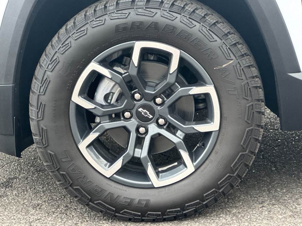 Thumbnail: 2026 Chevrolet Equinox - 8