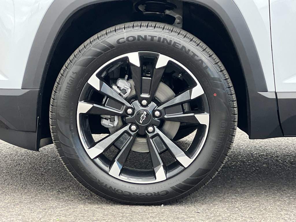 Thumbnail: 2026 Chevrolet Equinox - 8