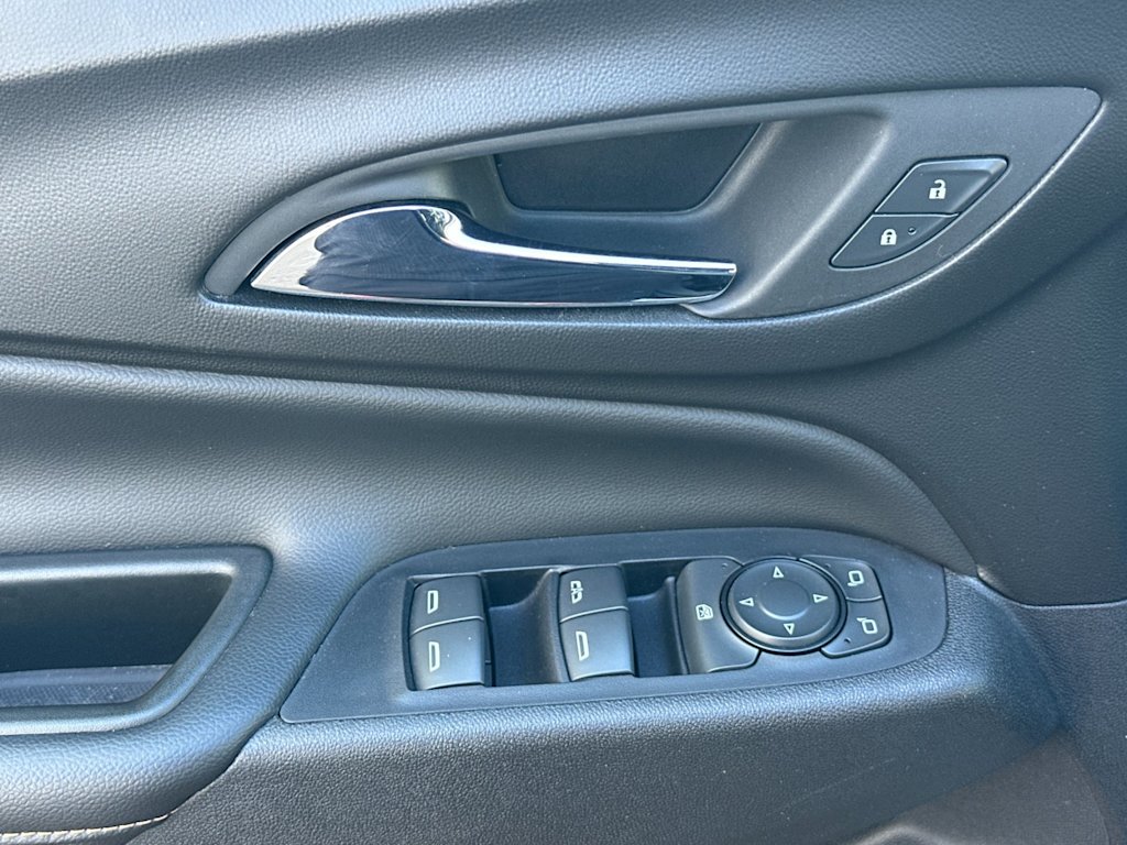 Thumbnail: 2019 Chevrolet Equinox - 22
