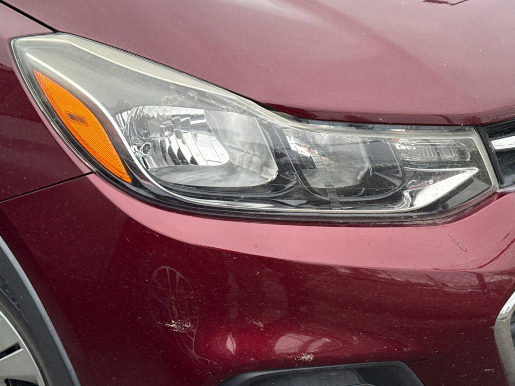 Thumbnail: 2017 Chevrolet Trax - 12