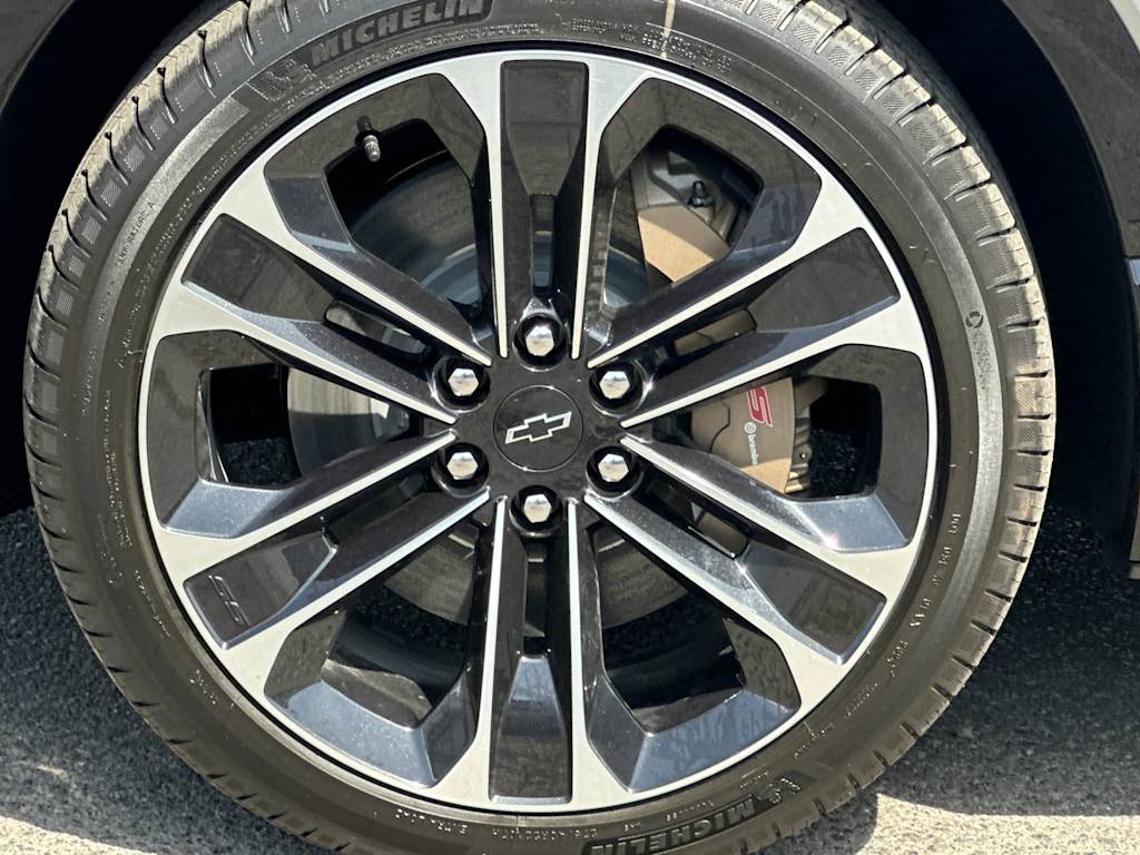 2025 Chevrolet Blazer EV SS 7