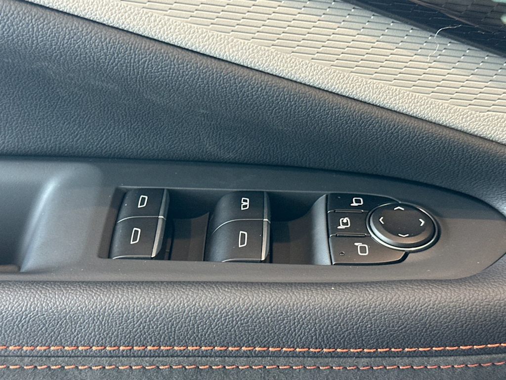 2025 Chevrolet Blazer EV SS 21