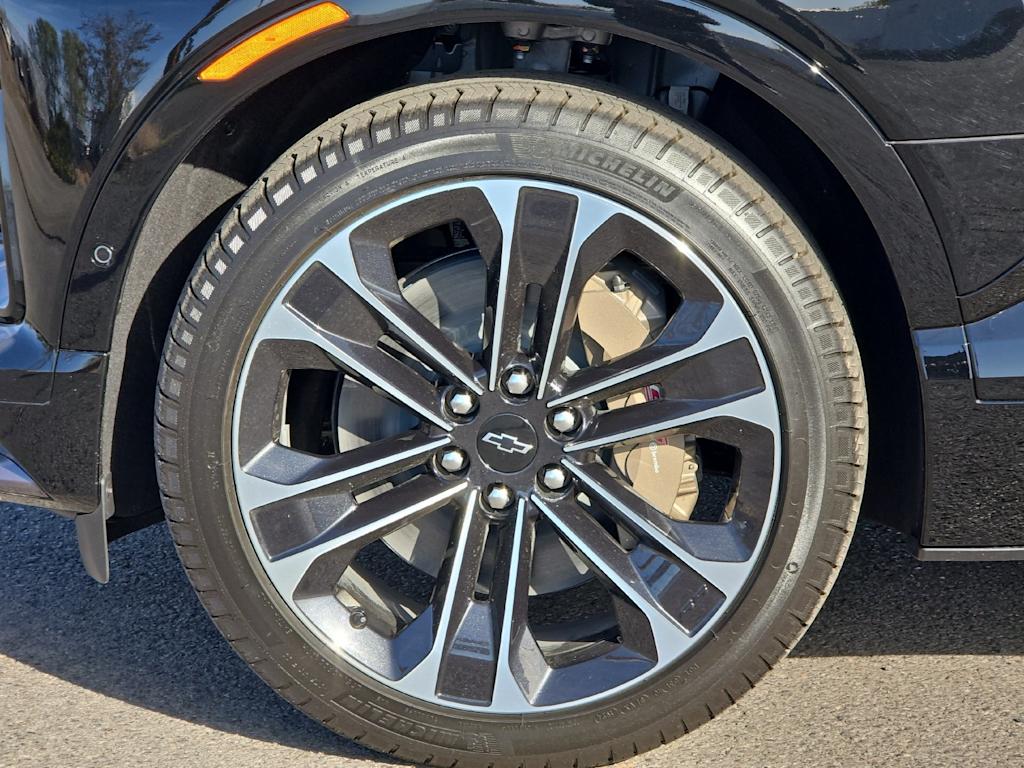 2025 Chevrolet Blazer EV SS 8