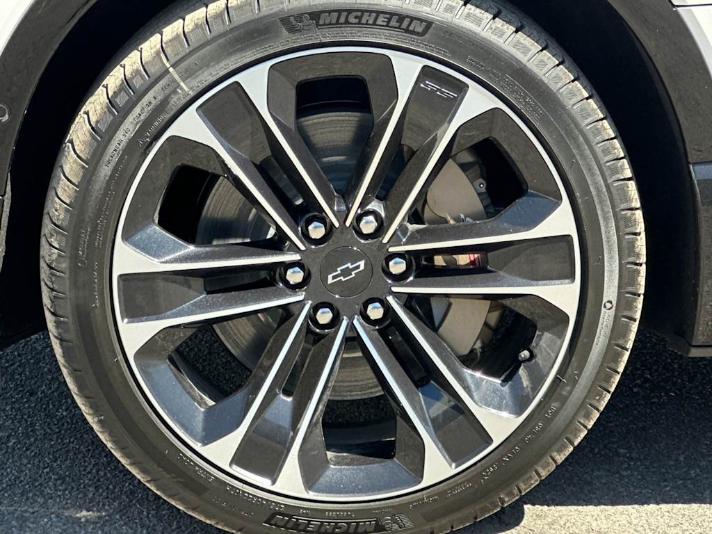 2025 Chevrolet Blazer EV SS 7