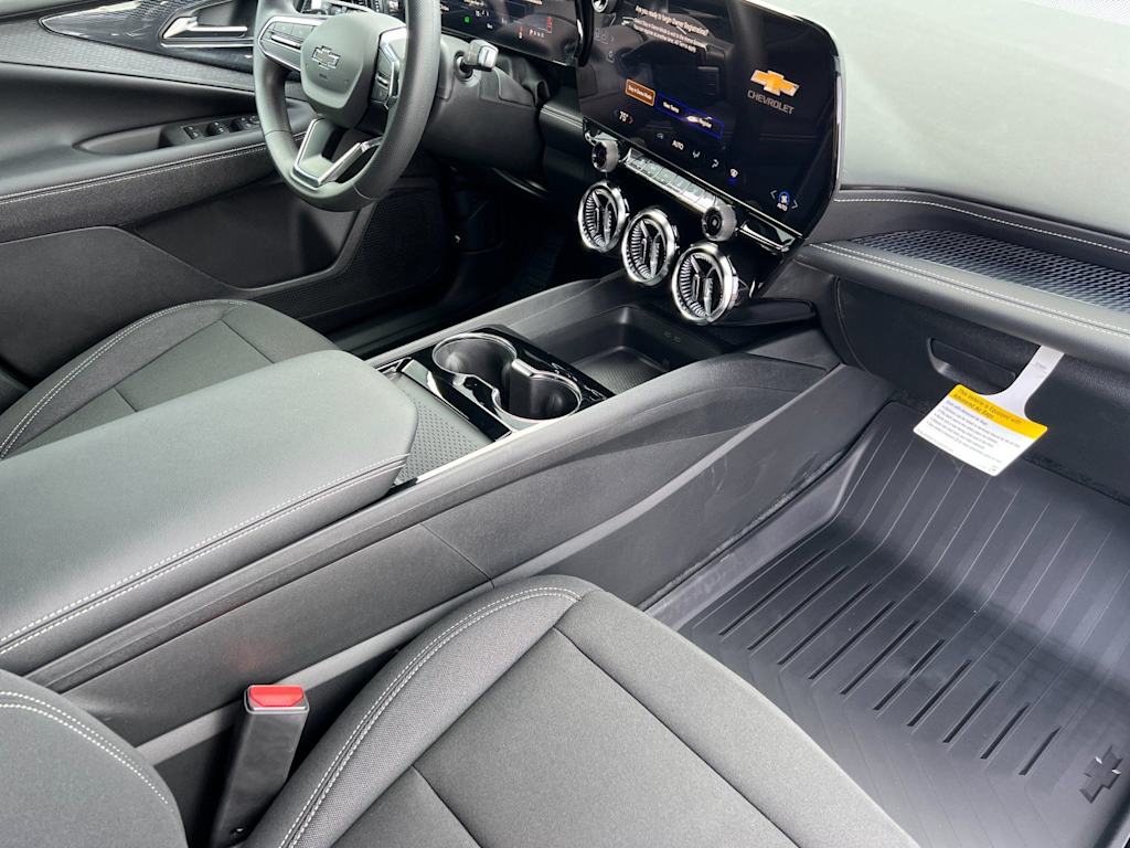 Thumbnail: 2026 Chevrolet Blazer EV - 12