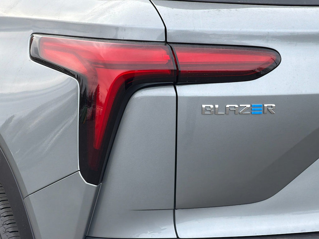 Thumbnail: 2026 Chevrolet Blazer EV - 28