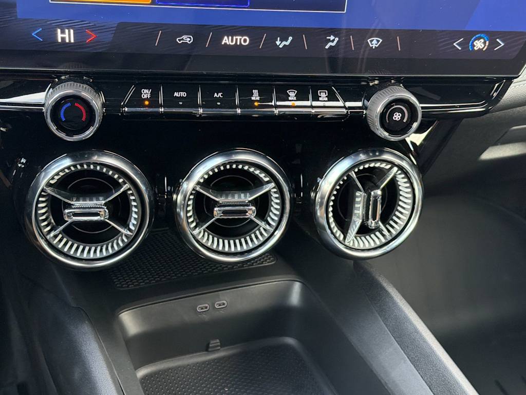Thumbnail: 2026 Chevrolet Blazer EV - 25