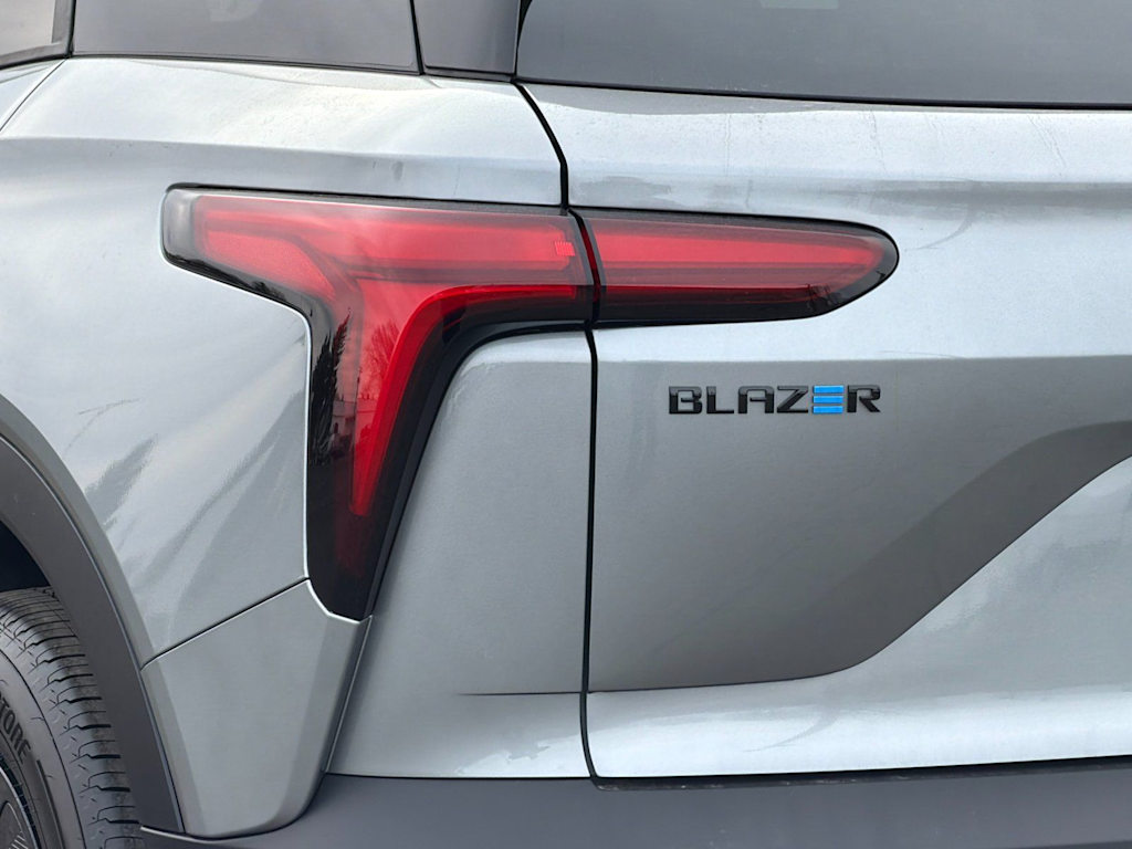 Thumbnail: 2026 Chevrolet Blazer EV - 28