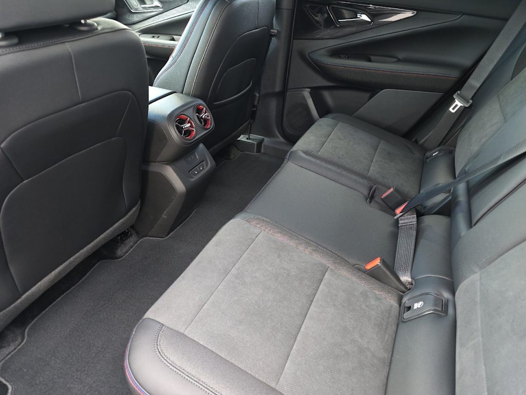 Thumbnail: 2026 Chevrolet Blazer EV - 10