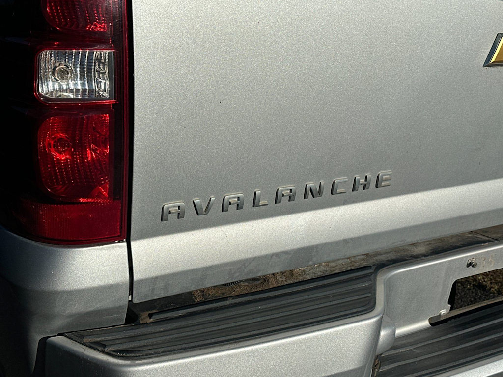 Thumbnail: 2012 Chevrolet Avalanche 1500 - 4