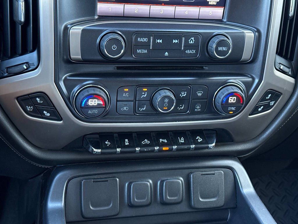 Thumbnail: 2015 GMC Sierra 1500 - 24