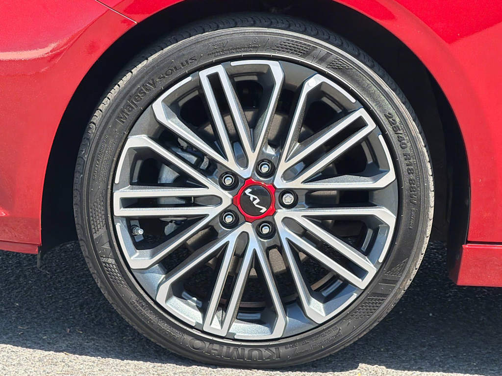 Thumbnail: 2023 Kia Forte - 8