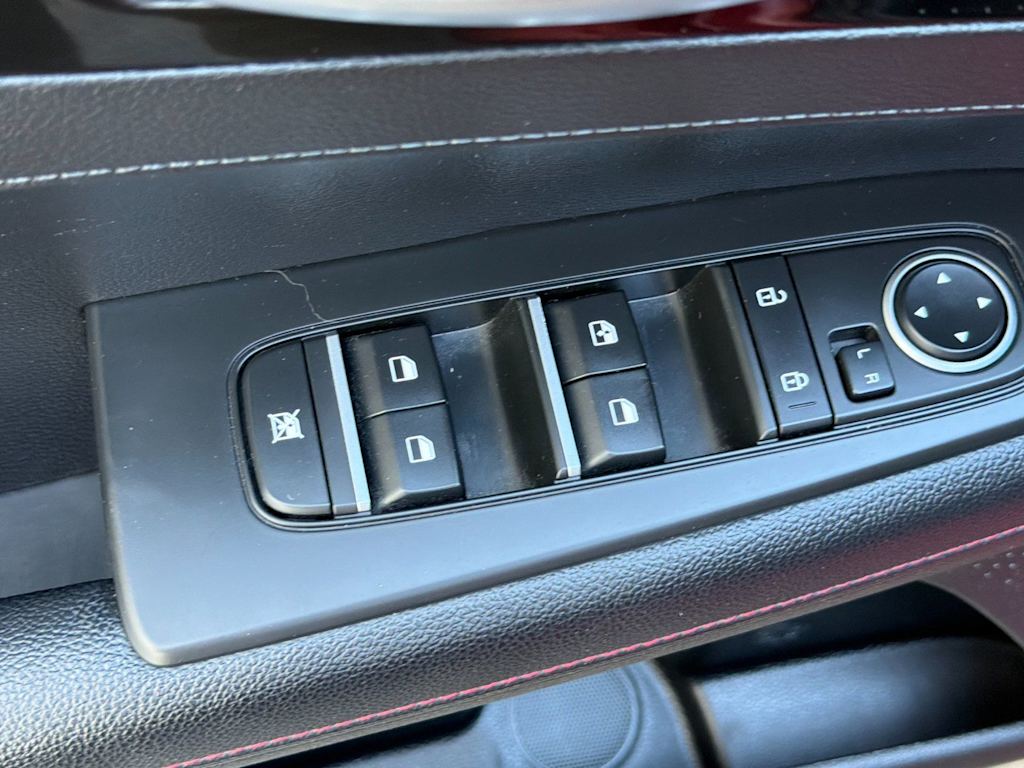 Thumbnail: 2023 Kia Forte - 21