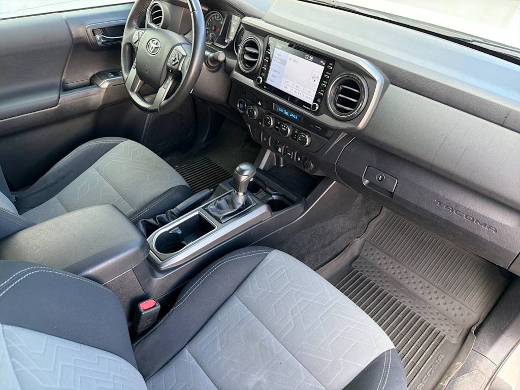 Thumbnail: 2021 Toyota Tacoma - 11
