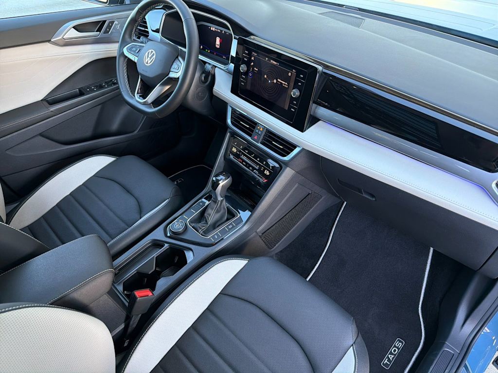 Thumbnail: 2025 Volkswagen Taos - 10