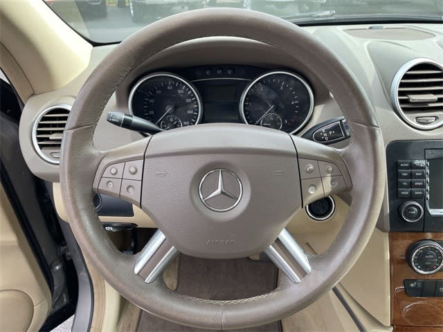 2008 Mercedes-Benz M-Class ML 320 2