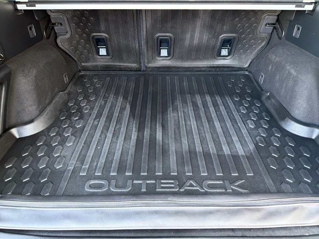 Thumbnail: 2022 Subaru Outback - 15