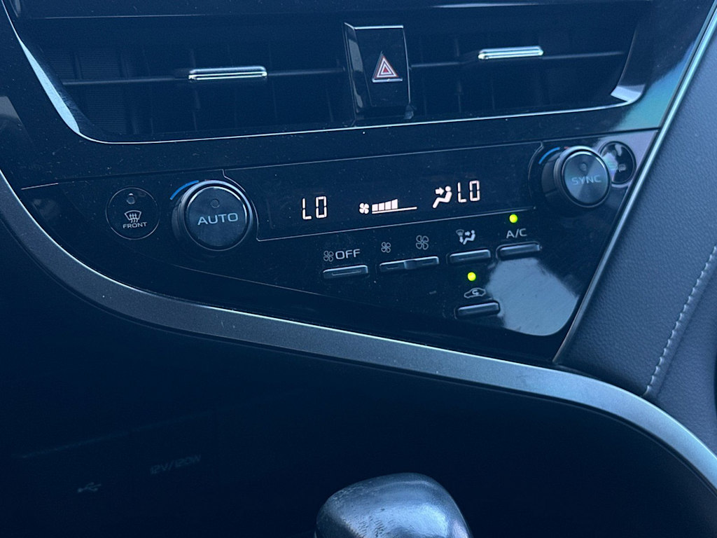 Thumbnail: 2022 Toyota Camry - 24