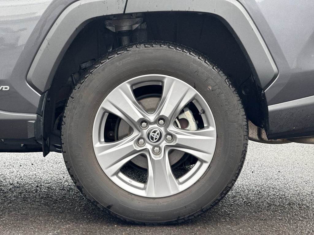 Thumbnail: 2024 Toyota RAV4 - 8