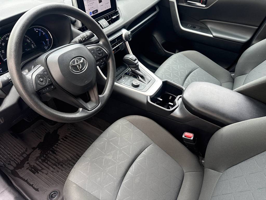 Thumbnail: 2024 Toyota RAV4 - 9