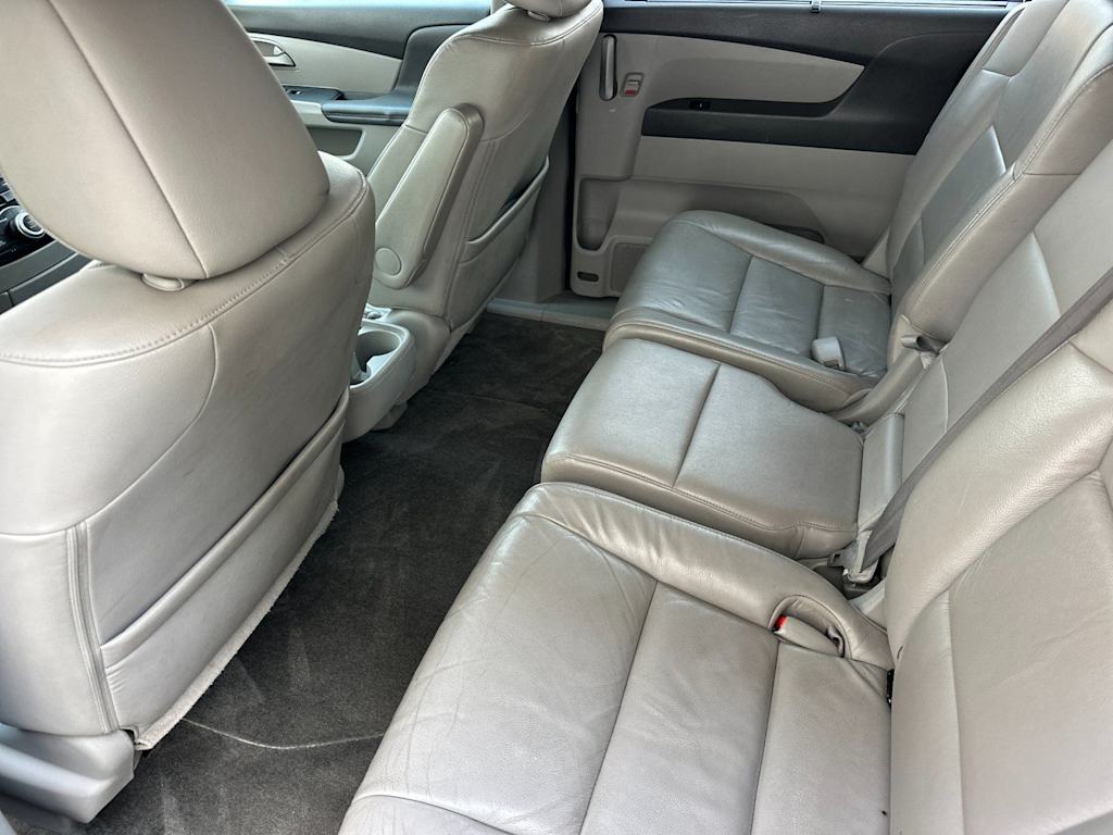 Thumbnail: 2011 Honda Odyssey - 10