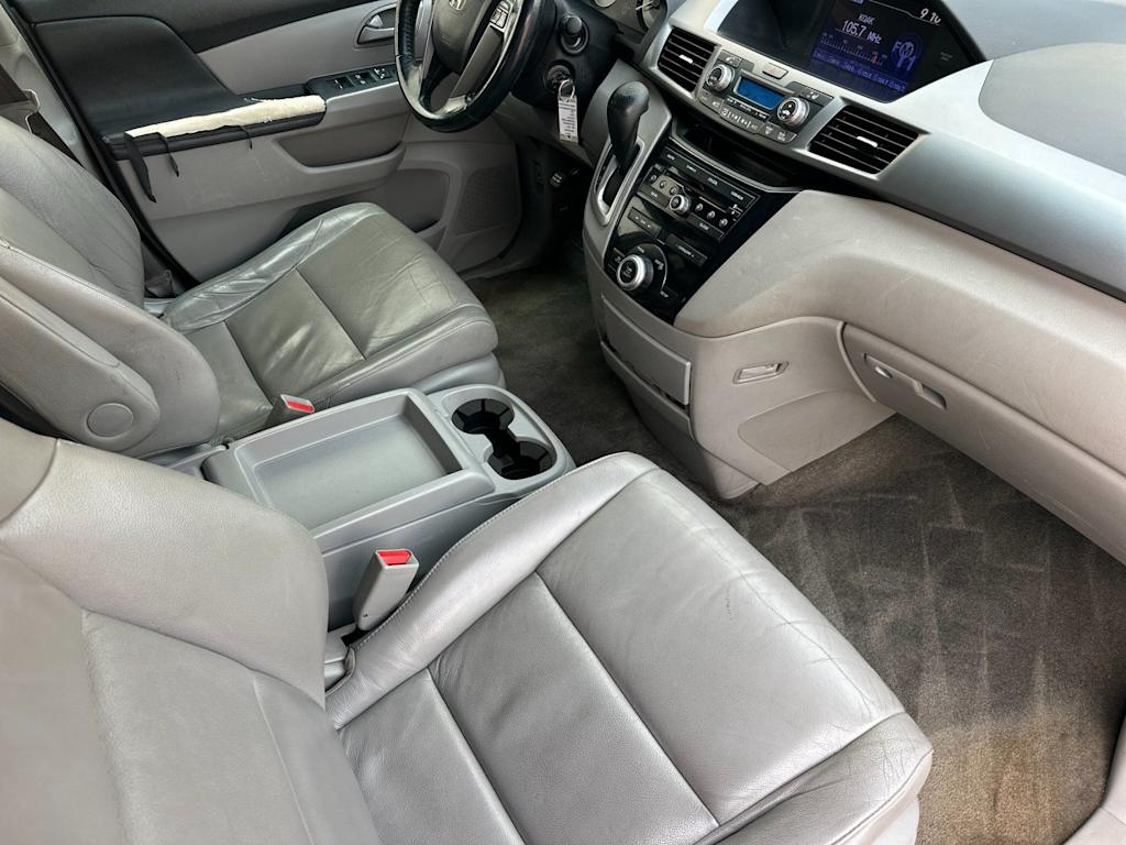 Thumbnail: 2011 Honda Odyssey - 9