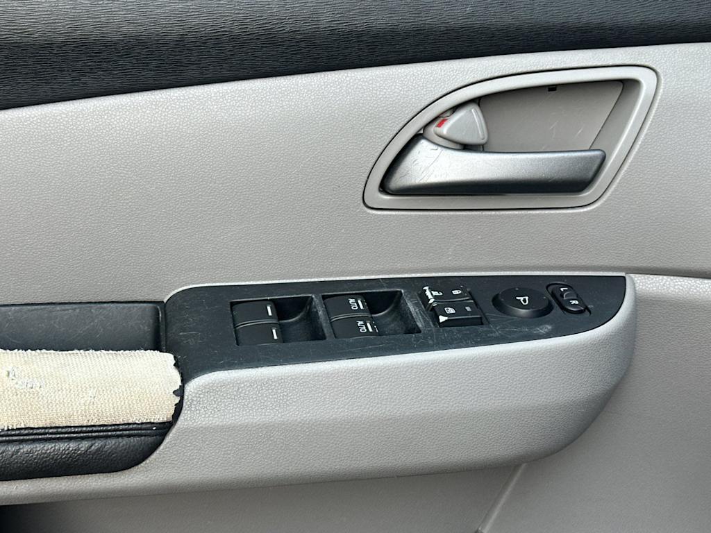 Thumbnail: 2011 Honda Odyssey - 21